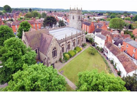 Alcester House in Alcester is a town house sleeping 20 people in 10 people