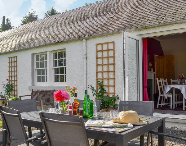 Belses Muir Shepherds Cottage in Ancrum, near Jedburgh, in the Scottish Borders, sleeps 6 people