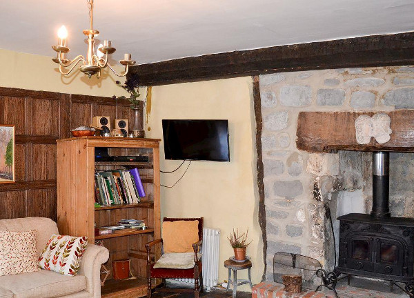 Inside Fossilers Lodge in Lyme Regis