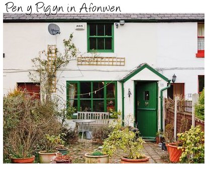 Pen y Pigyn in Afonwen is a terrace holiday cottage in northern Wales