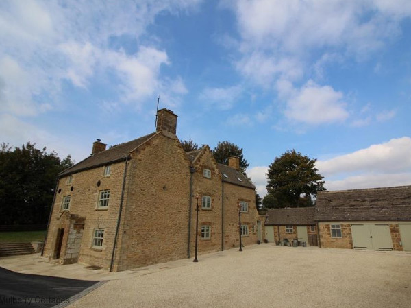Tew Farmhouse in Chipping Norton