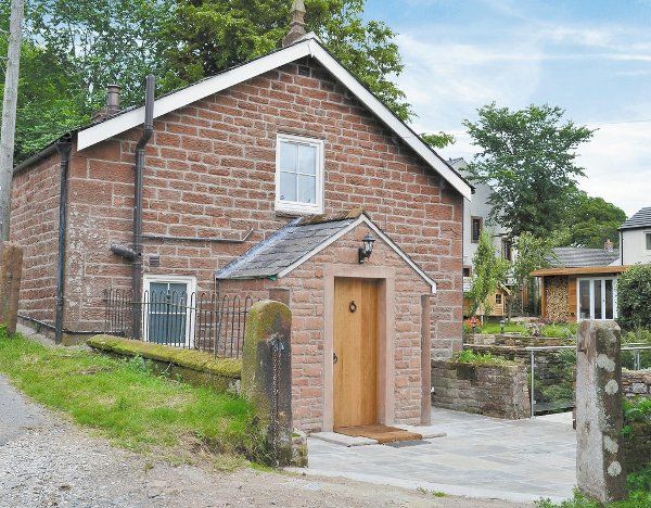 The Old Chapel in Melmerby sleeps 6 people