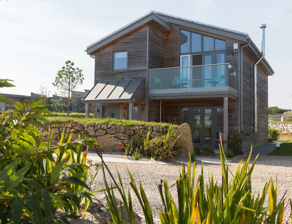 Una Stannum 49 at Una Resort in St Ives